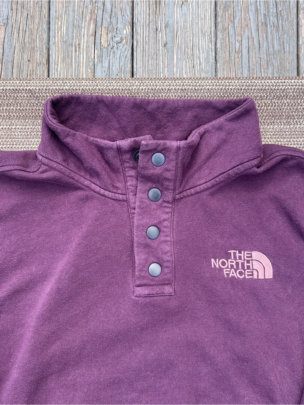 The North Face Men’s Large Burgundy Maroon 4-Snap Pullover Fleece Sweatshirt